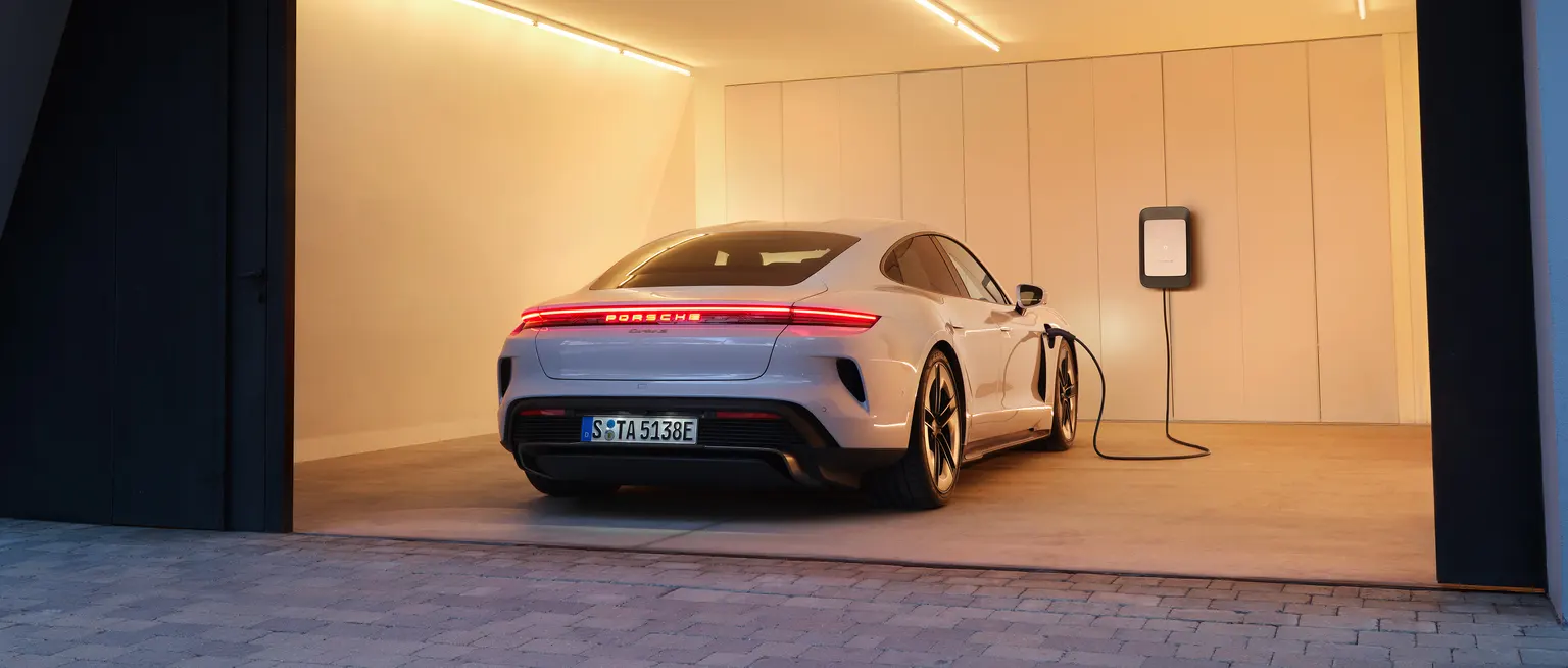 Porsche - Further together.